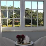 לינה וארוחת בוקר Quinta Do Cabo